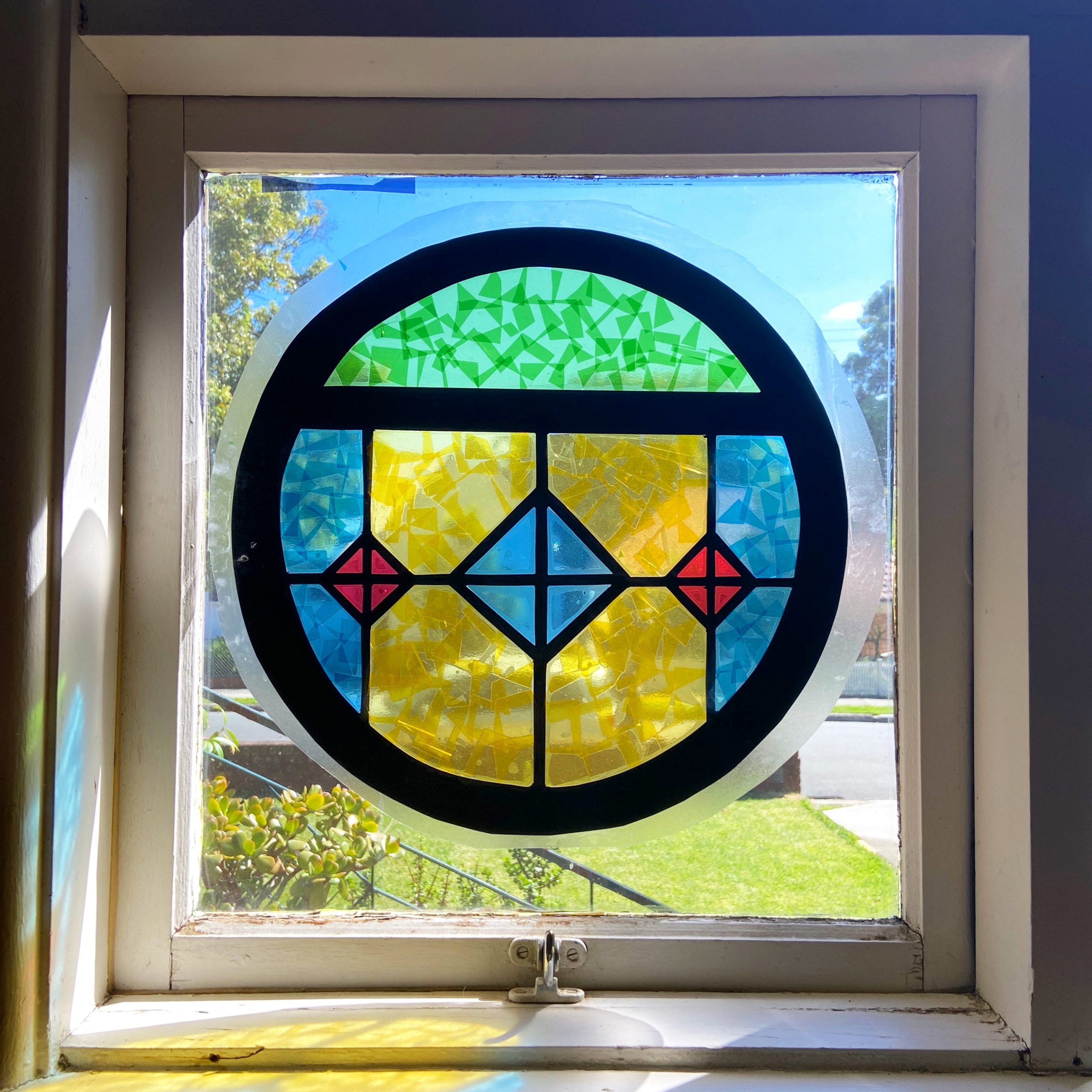 How to make Bluey's stained glass window - Bluey Official Website