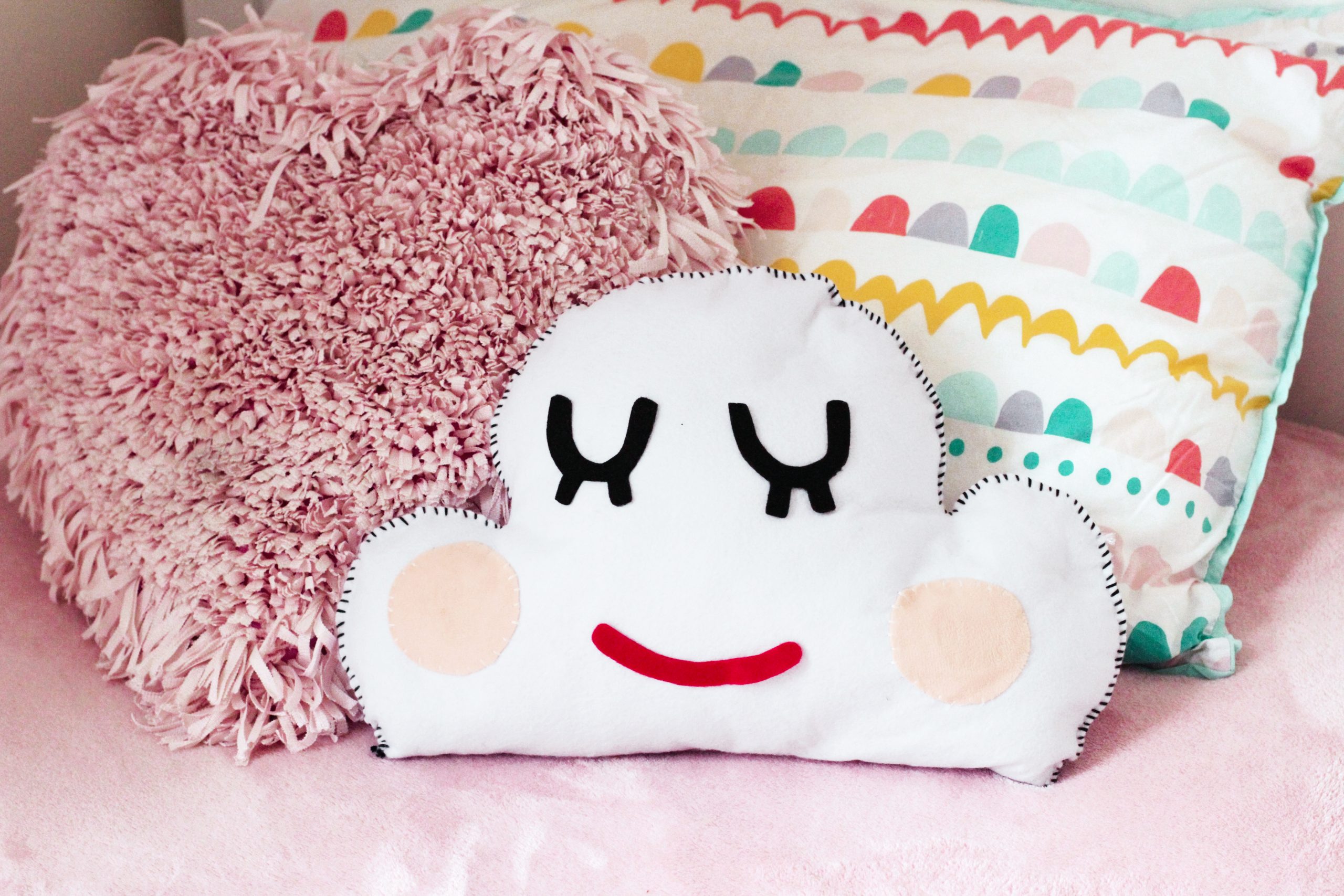 How to make a cloud cushion - Bluey Official Website