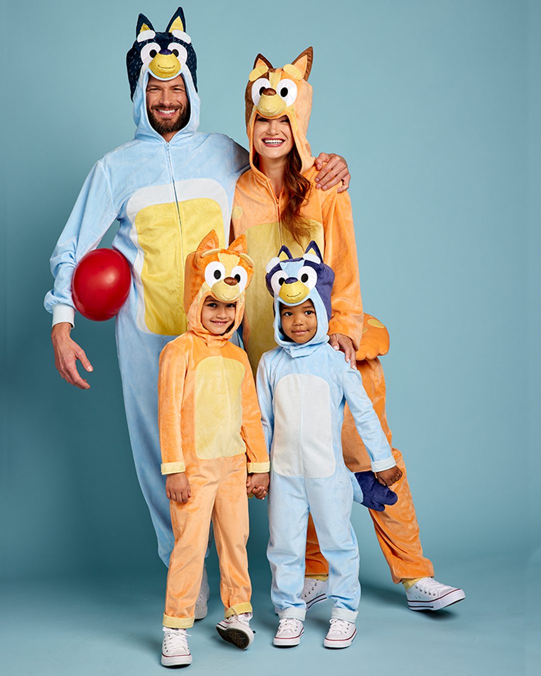 Official Bluey TV on Twitter  Family themed halloween costumes, Family  halloween costumes, Family halloween